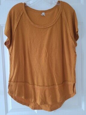 Mudd Mustard Short Sleeve Waffle Knit Tunic